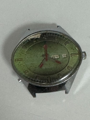 Vecchi orologi chajka - vecchi,